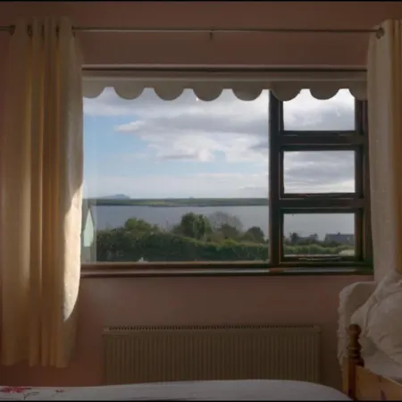 Holiday home Beachmount House
